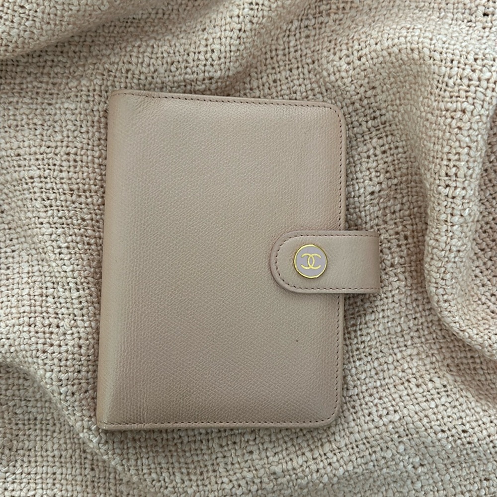 CHANEL Agenda